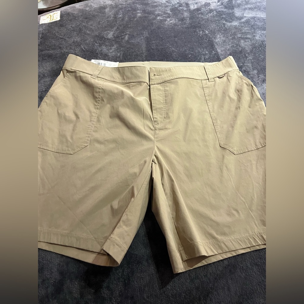 NWT ZeroXposur Khaki Shorts XXL